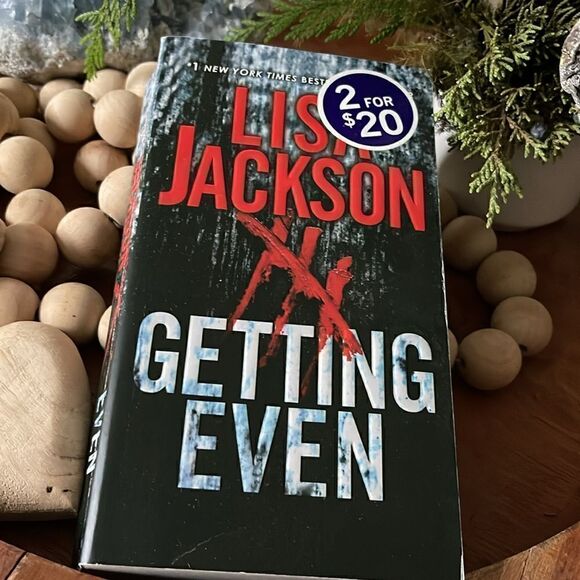 Lisa Jackson, Getting Even: A Novel - Picture 2 of 5